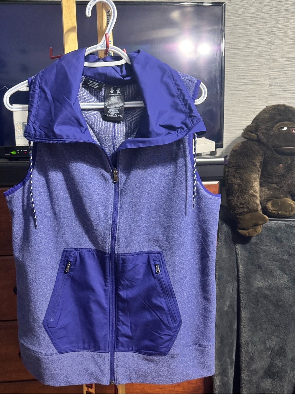 Under Armour ladies Purple Hooded Vest